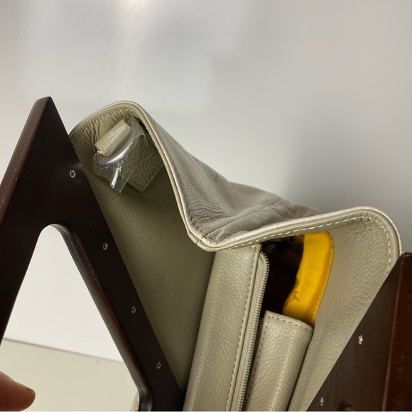 Icon Elegant Cherry Blossoms Women's Bag - Picture 6 of 10